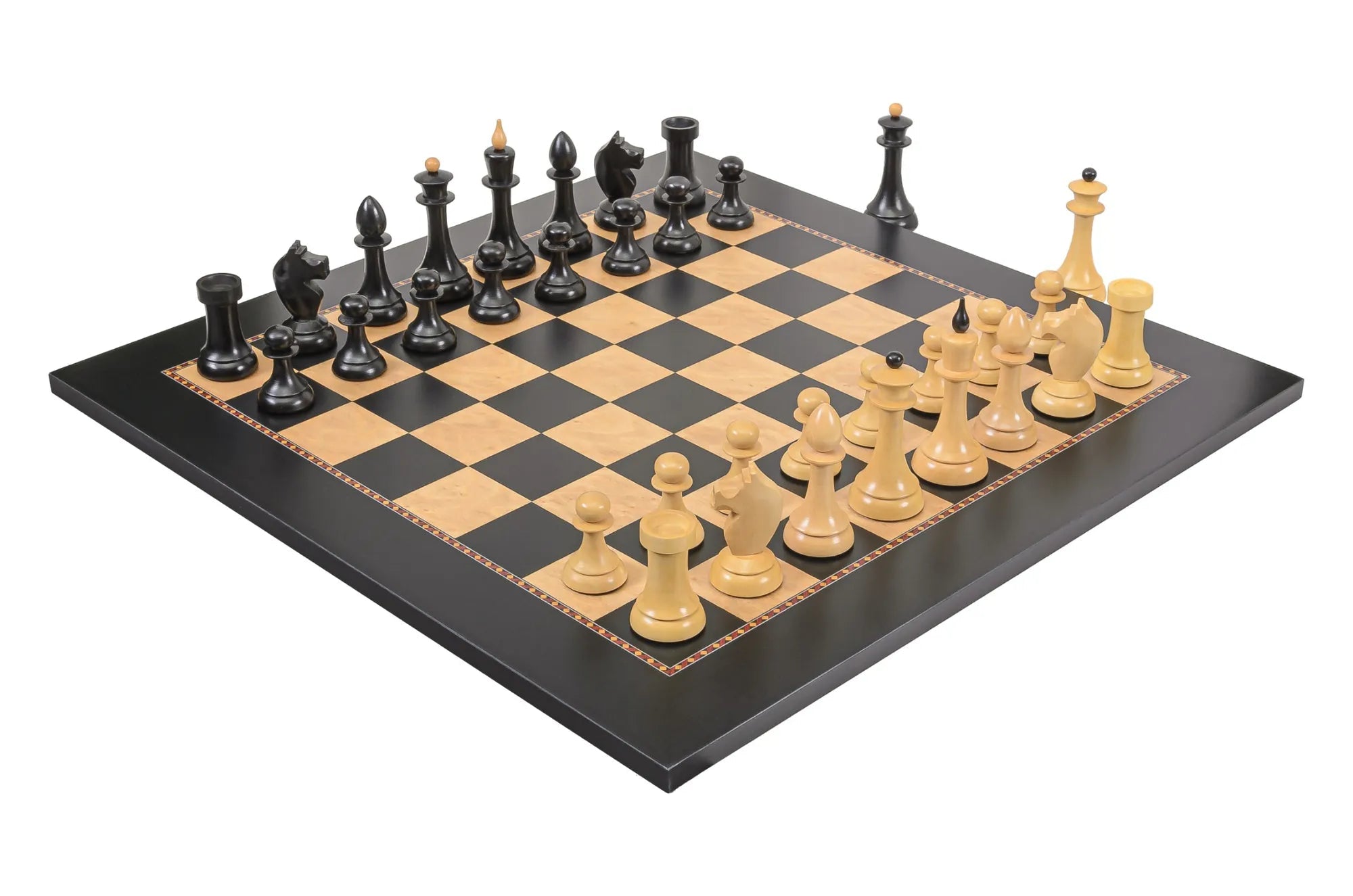 Rechapados Ferrer THE QUEEN'S GAMBIT Chess Set and Board