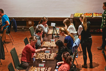Chess tournament with several tables at play