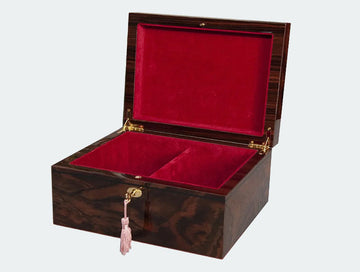 Signature Chess Boxes