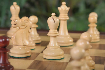 The Reykjavik II Series Library Chess Set and Tiroir Combination