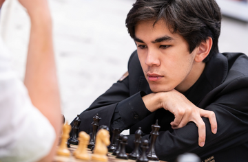 PRE-ORDER - The 2026  Sinquefield Cup DGT Commemorative Series Chess Pieces