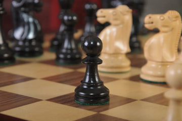 The Reykjavik II Series Library Chess Set and Tiroir Combination