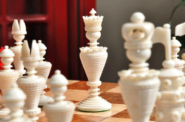 The Anglo-Dutch Reproduction Luxury Bone Chess Pieces - 4.5