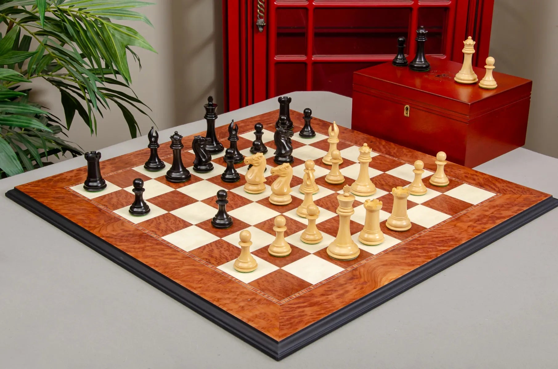 The Collector Series Chess Set, Box, & Board Combination – US Chess Sales