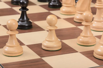 The Fischer Spassky Series Chess Pieces - 4.0