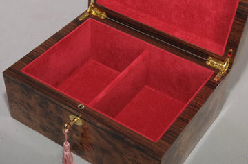 Signature Premium Chess Box - Olmo Burl