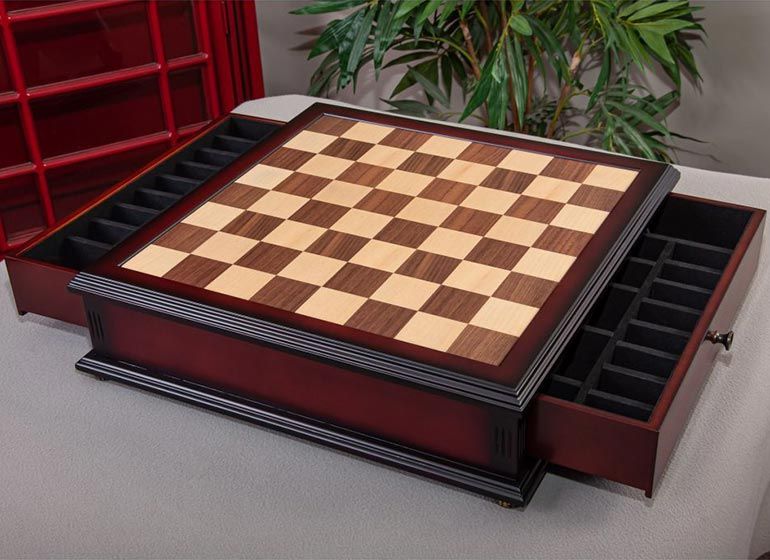 Classical Tiroir Chess Board with Storage Drawers