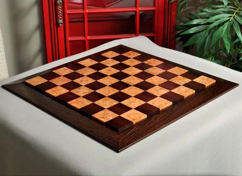 Mesa de xadrez contemporânea - HOWARD CHESS - WOOD TAILORS CLUB - da linha  residencial / para ambiente interno / para ambiente externo