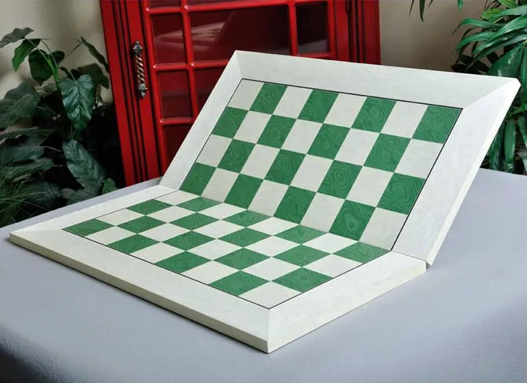 Folding Standard Traditional Chess Boards