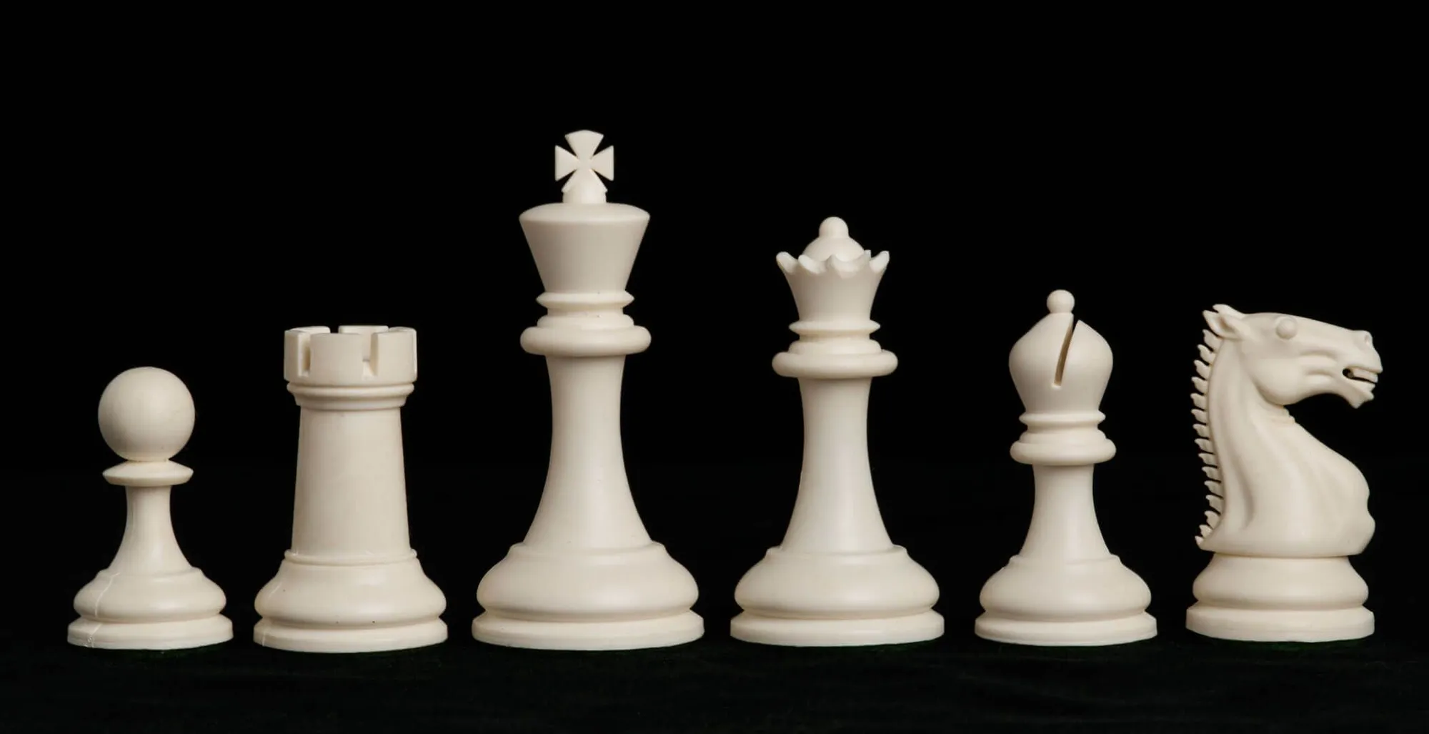 The Zurich Series Plastic Chessmen - 3.875 King
