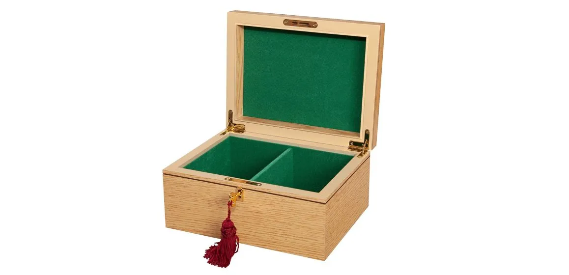 Premium Chess Box - Golden Heart